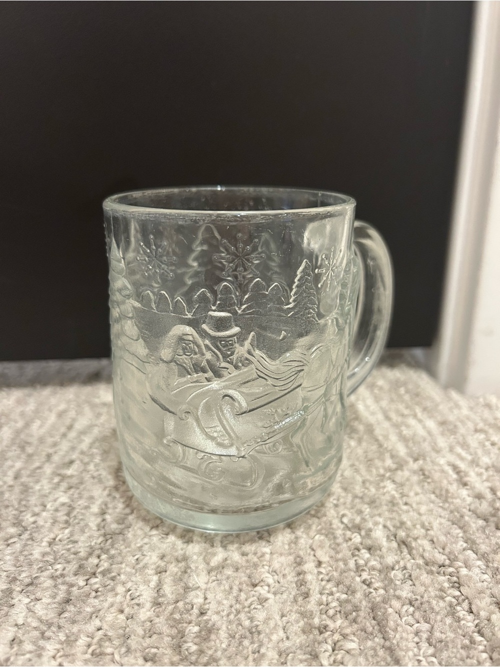 Vintage 1995 Luminarc USA Clear Glass Mug Embossed Scenic Nature Winter Scene